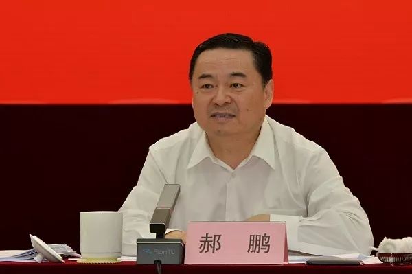 國(guó)資委與中央企業(yè)簽訂經(jīng)營(yíng)業(yè)績(jī)責(zé)任書，郝鵬強(qiáng)調(diào)要全力以赴穩(wěn)增長(zhǎng)切實(shí)發(fā)揮好“穩(wěn)定器”作用